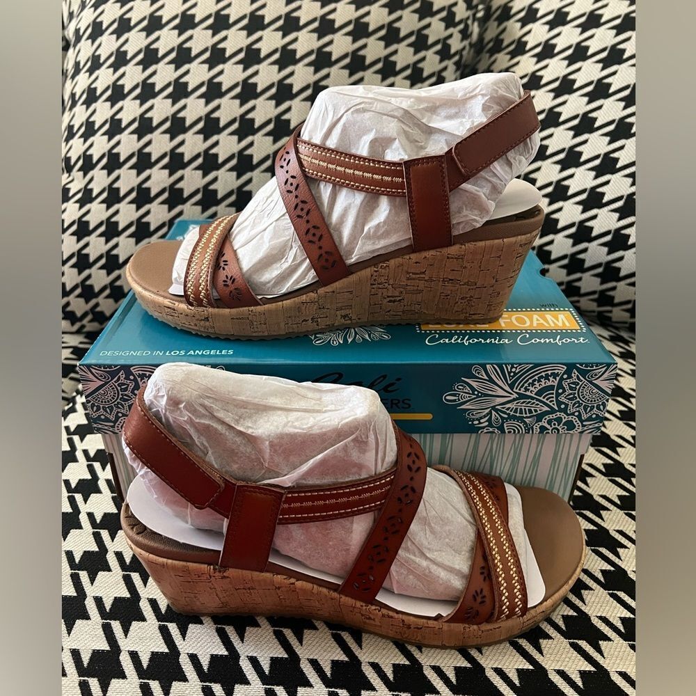 Skechers Cali Beverlee-Delicate Glow Sandals- Size 9.5